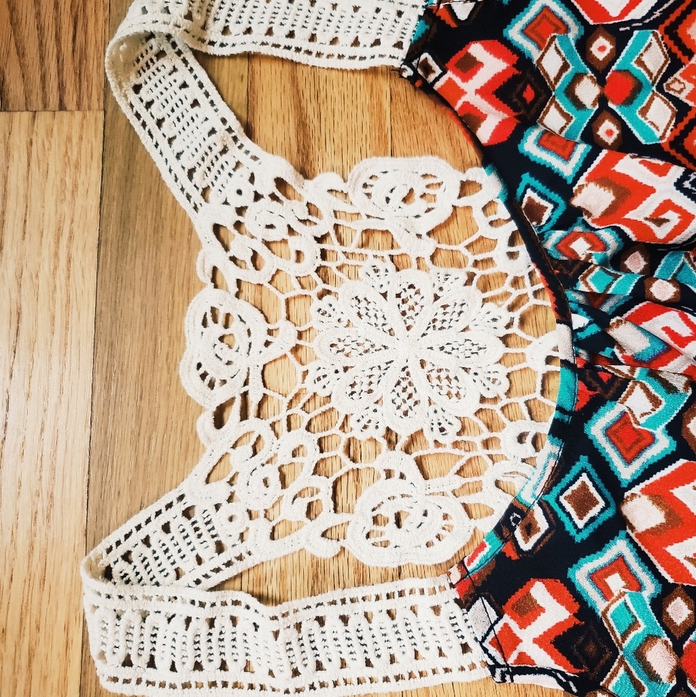 Aztec Print, Lace Tank - Picture 4 of 6